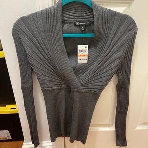 NWT grey sweater. Size small